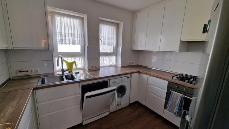 ZEITMIETVERTRAG: 4-Zimmer-Maisonette mit zwei Terrassen